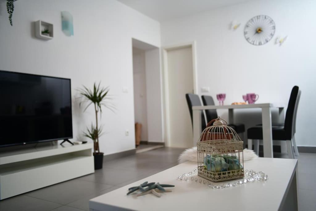 Wave N' Sea Apartment With A Private Pool دوبروفينك المظهر الخارجي الصورة