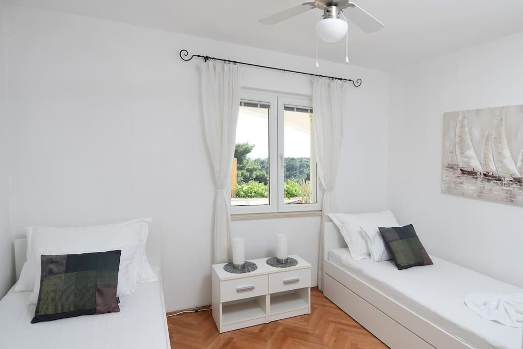 Wave N' Sea Apartment With A Private Pool دوبروفينك المظهر الخارجي الصورة