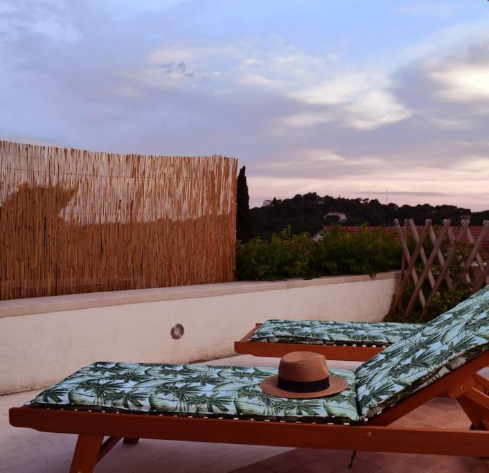 Wave N' Sea Apartment With A Private Pool دوبروفينك المظهر الخارجي الصورة