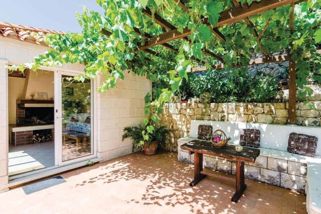 Wave N' Sea Apartment With A Private Pool دوبروفينك المظهر الخارجي الصورة